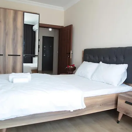 Kivanc Aparthotel